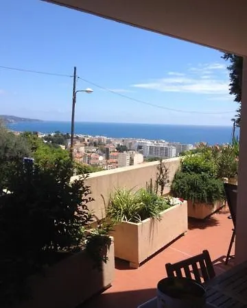 Couette-café Relaxing Place With Wonderful View...calme Avec Vue Magnifique Sur La Baie Des Anges, En Campagne à 12 Minutes De La Promenade Des *