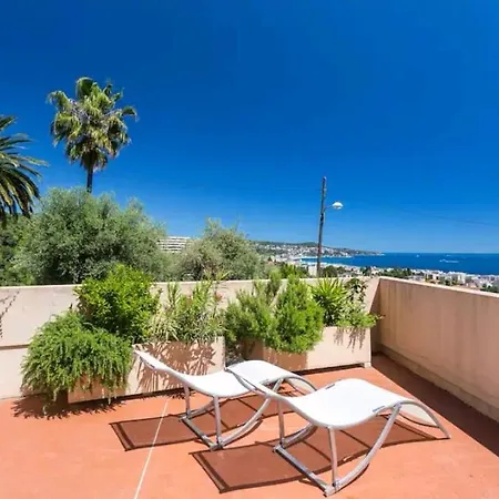 Relaxing Place With Wonderful View...calme Avec Vue Magnifique Sur La Baie Des Anges, En Campagne à 12 Minutes De La Promenade Des * Nice